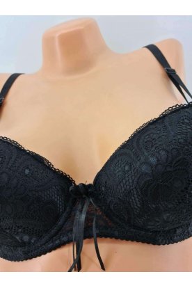 Szexi fekete csipkes push up melltartó B-kosár