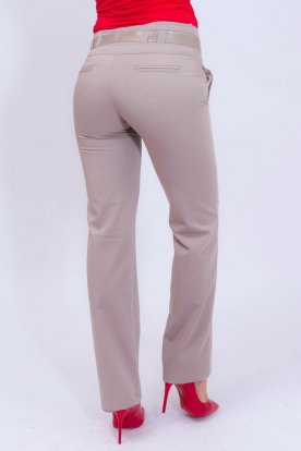 VIKTORIA MODA elegáns bézs színű egyenesszárú női nadrág övvel
