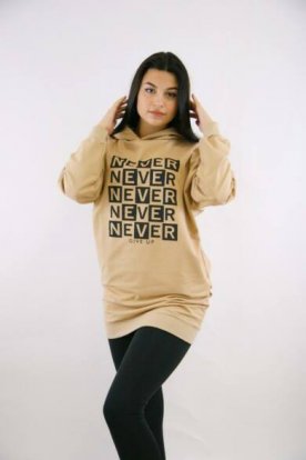 VICTORIA MODA kapucnis lezser szabadidő felső divatos grafikával