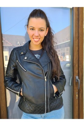 Stílusos oldalt cipzáros női motoros bőrkabát