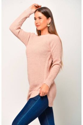 VIKTORIA MODA környakú hosszú ujjú lezser pulóver kerekített aljú