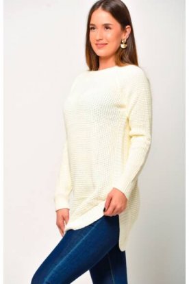 VIKTORIA MODA környakú hosszú ujjú lezser pulóver kerekített aljú