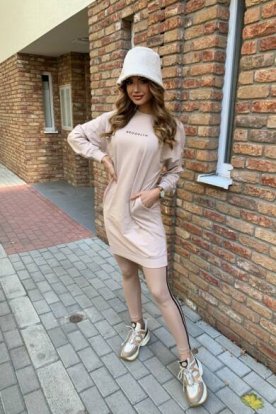 VICTORIA MODA környakú hoszított hosszú passzés ujjú női szabadidő felső oldalán zsebekkel