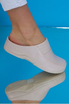 Divatos női kényelmi zárt gyógypapucs oldalán gumis résszel