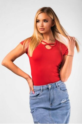 VICTORIA MODA divatos bordázott keresztpántos rövid ujjú felső