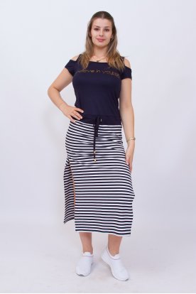 RUCY FASHION divatos nyitott vállú derékban megköthető szoknya részén színes csíkos női maxi ruha