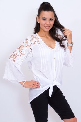Gyönyörű női fehér színű horgolt bő szabású háromnegyed ujjas gombos ing