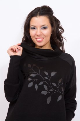 RUCY FASHION Divatos kámzsás nyakú oldalt zsebes nyomott levél mintával és vállán bőrbetéttel díszített hosszú passzés ujjú kötött ruha