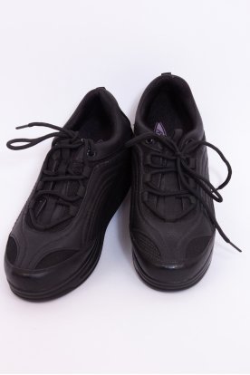 Divatos, extra kényelmes gördülő talpú női cipő