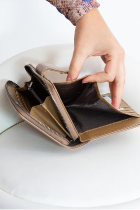 Divatos egyszínű műbőr női pénztárca