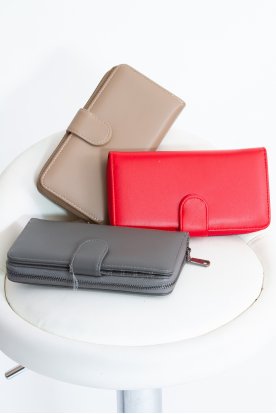 Divatos  nagy egyszínű műbőr női pénztárca