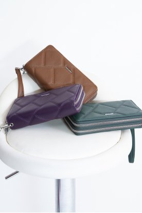 Divatos nagy steppelt egyszínű műbőr női pénztárca