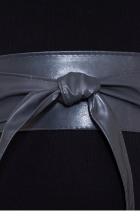 Megkötős széles műbőr öv